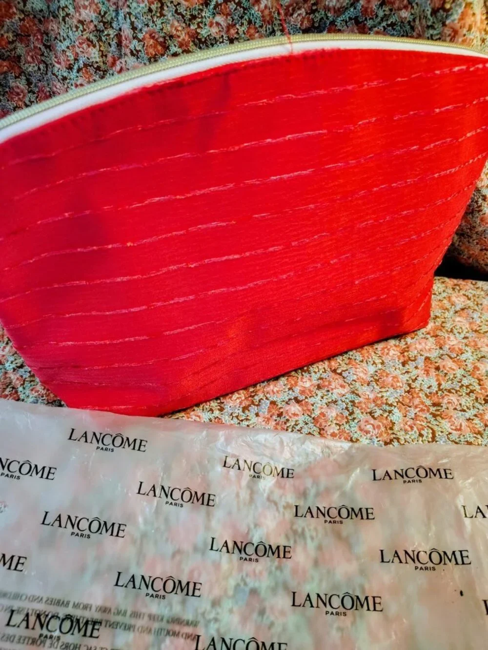 NEW Lancome Large Hot Pink Textured Fabric Cosmetic Makeup Bag